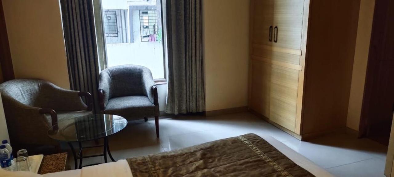 Hotel Deccan Royaale, Shivajinagar Pune Extérieur photo