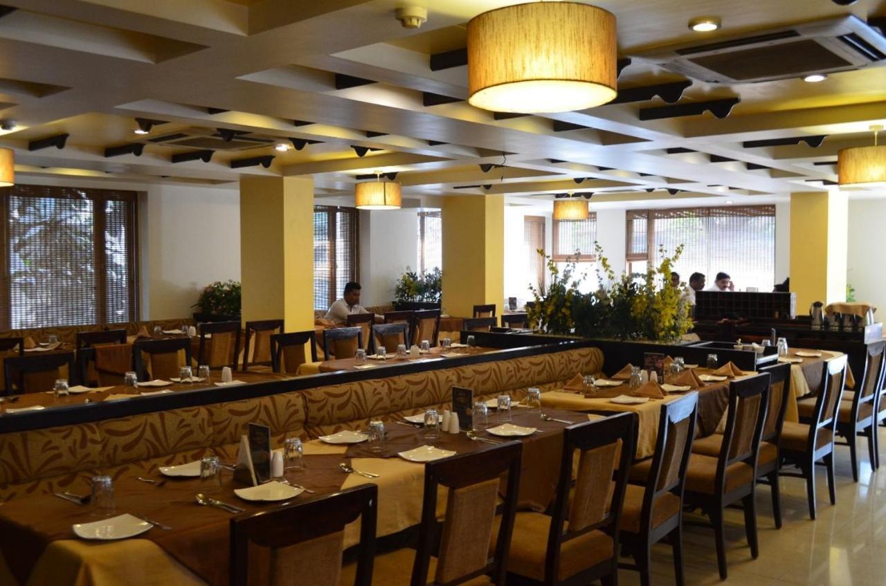 Hotel Deccan Royaale, Shivajinagar Pune Extérieur photo