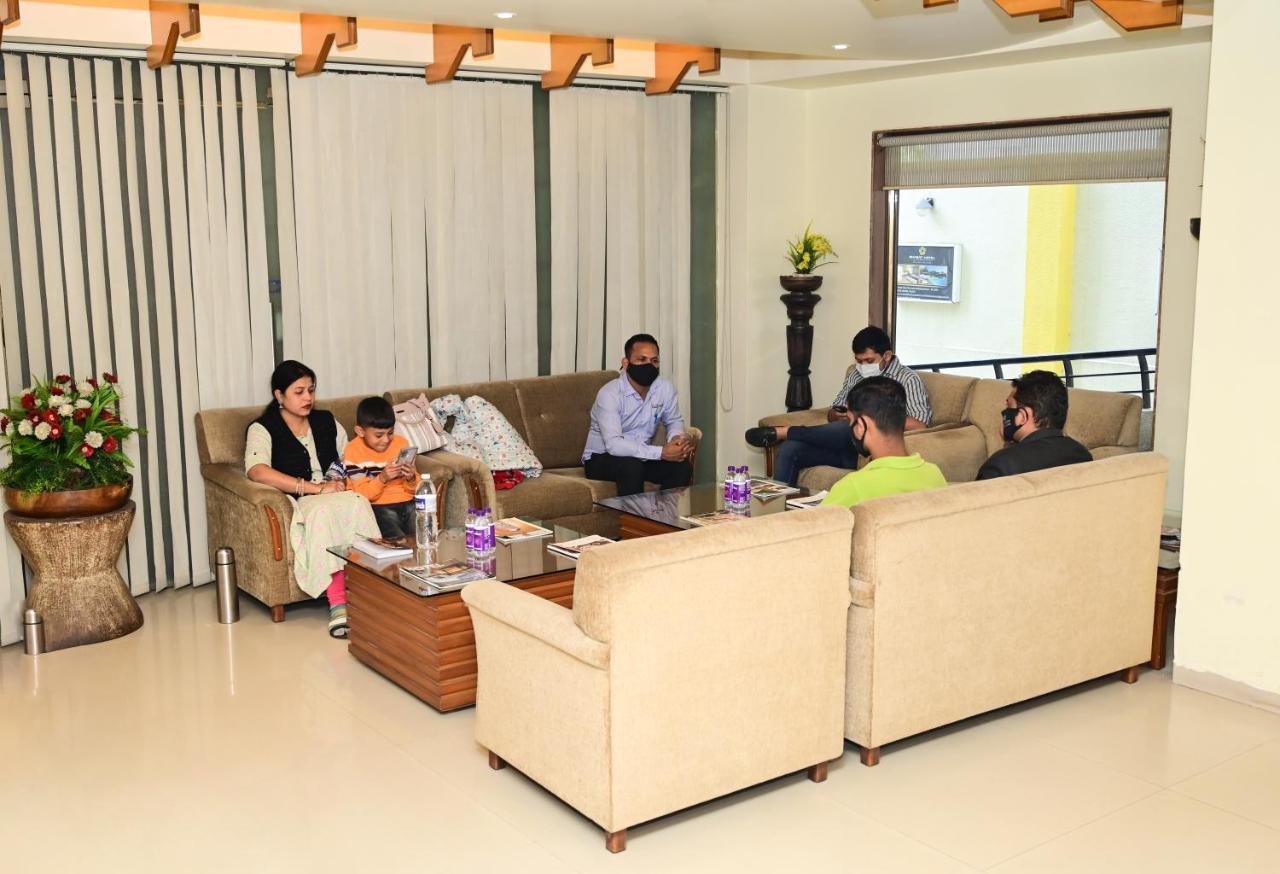 Hotel Deccan Royaale, Shivajinagar Pune Extérieur photo