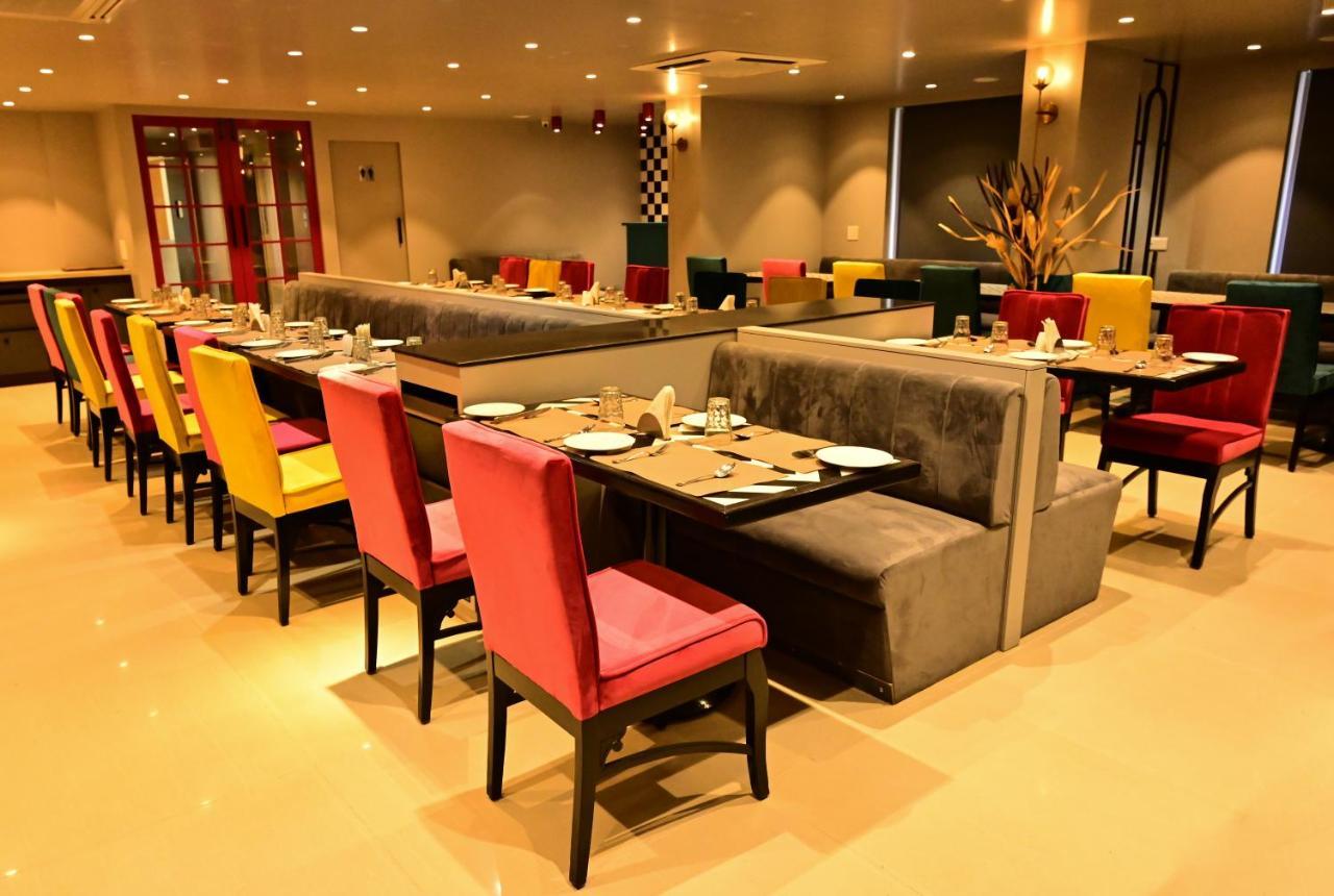 Hotel Deccan Royaale, Shivajinagar Pune Extérieur photo