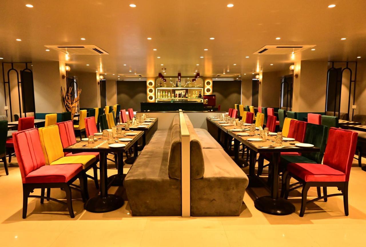 Hotel Deccan Royaale, Shivajinagar Pune Extérieur photo