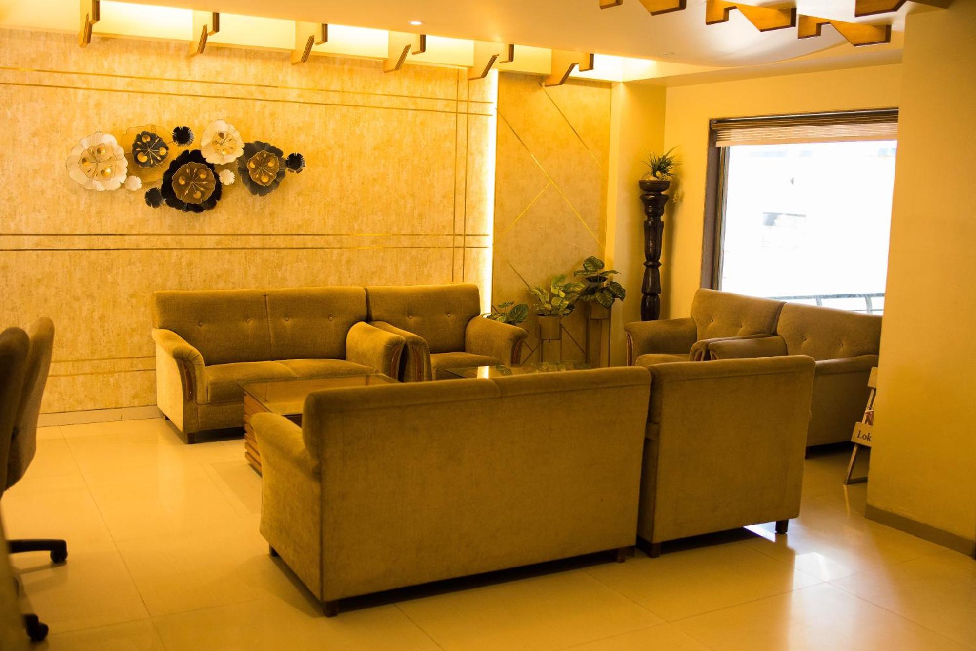 Hotel Deccan Royaale, Shivajinagar Pune Extérieur photo