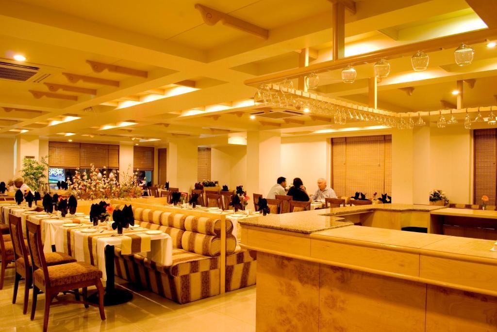 Hotel Deccan Royaale, Shivajinagar Pune Extérieur photo